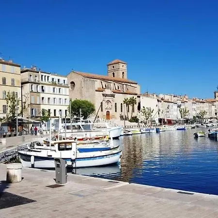 Apartamento Studio Cosy Sur La Plus Jolie Place+parking Prive *